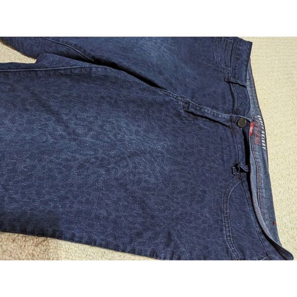 YMI Women's Blue Leopard Print Mid-Rise Denim Legging Jeans Size 22 - Picture 2 of 6